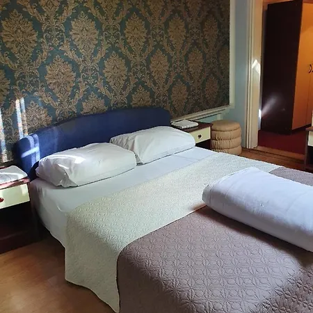 موتيل Zoka Dvorovi