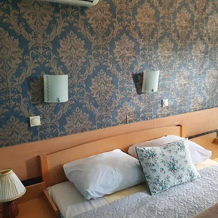 Zoka Motel *
